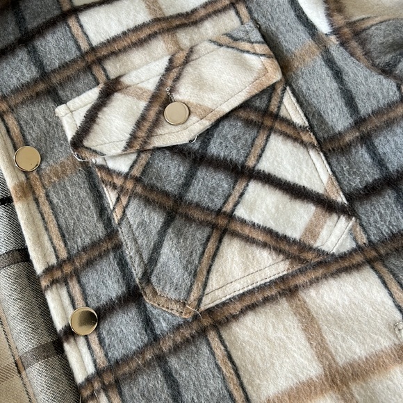 NWT Zara plaid soft shacket - Picture 7 of 8